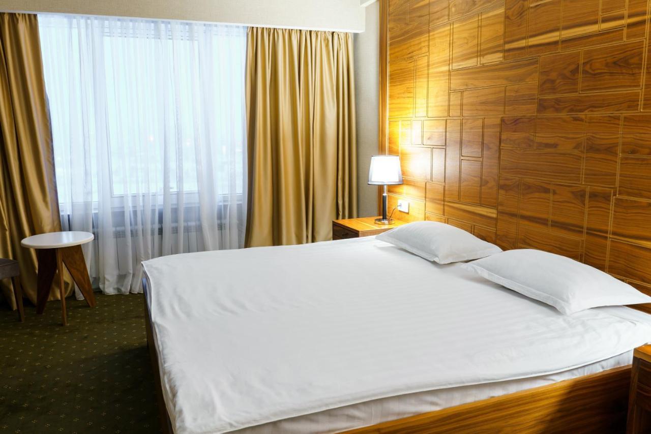 The Square Hotel Astana Exterior photo